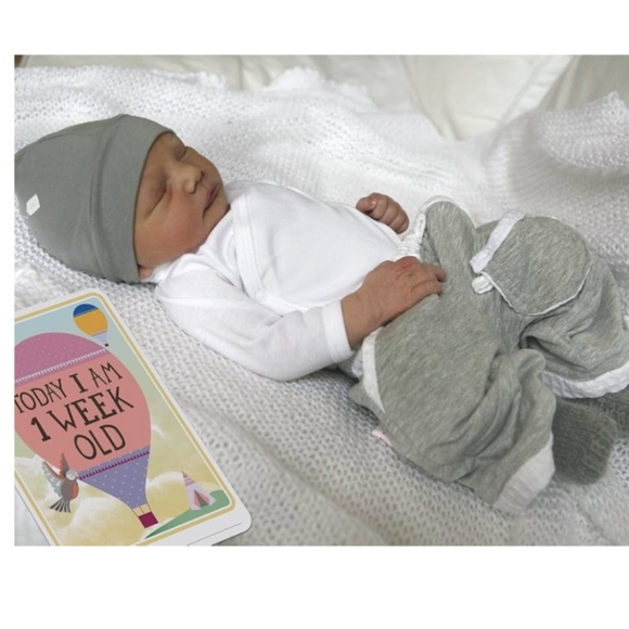 Milestone Baby Cards Comprehensive Set Includes cards covering major milestones - Picture 4 of 11